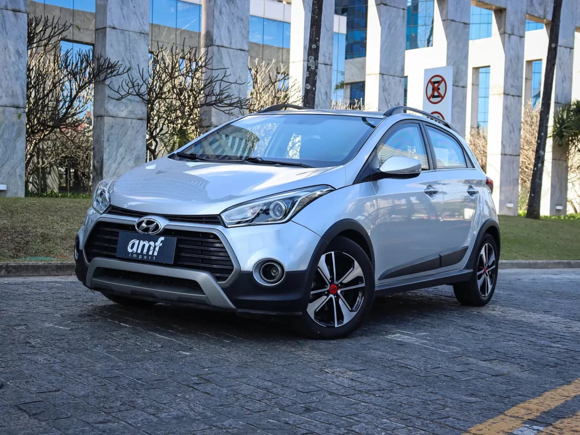 HYUNDAI HB20X 1.6 16V PREMIUM FLEX 4P AUTOMÁTICO